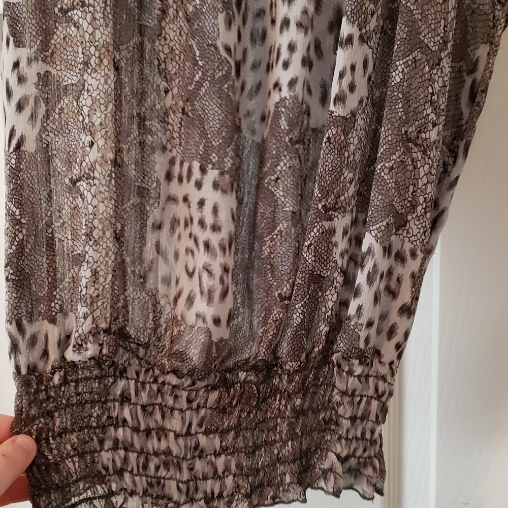 Love Rocks Sheer Blouse - Picture 4 of 5